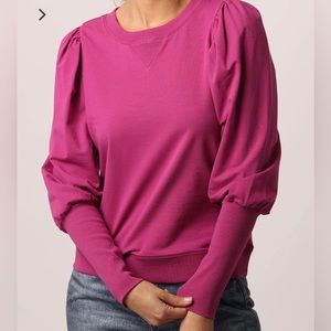 TARA PUFFY LONG SLEEVE SWEATSHIRT FUCHSIA  SIZE M❤️ very cute